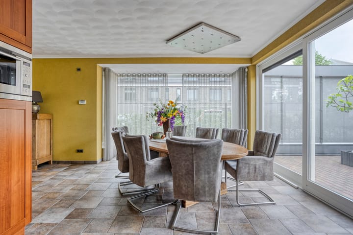 Photo 19 of Patronaatstraat 13