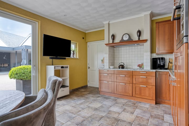 Photo 22 of Patronaatstraat 13