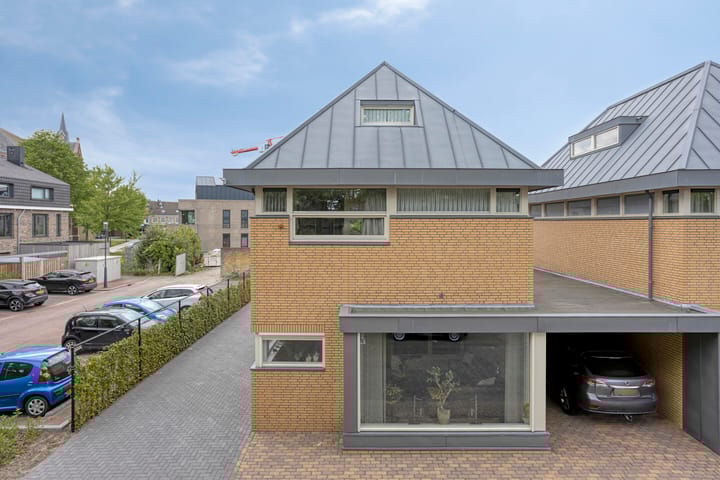 Photo 52 of Patronaatstraat 13