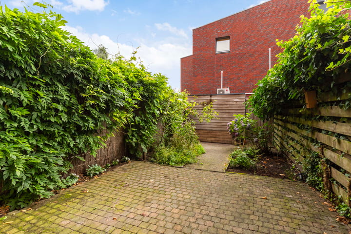 Foto 2 van Burgemeester Jhr. Quarles van Uffordlaan 475