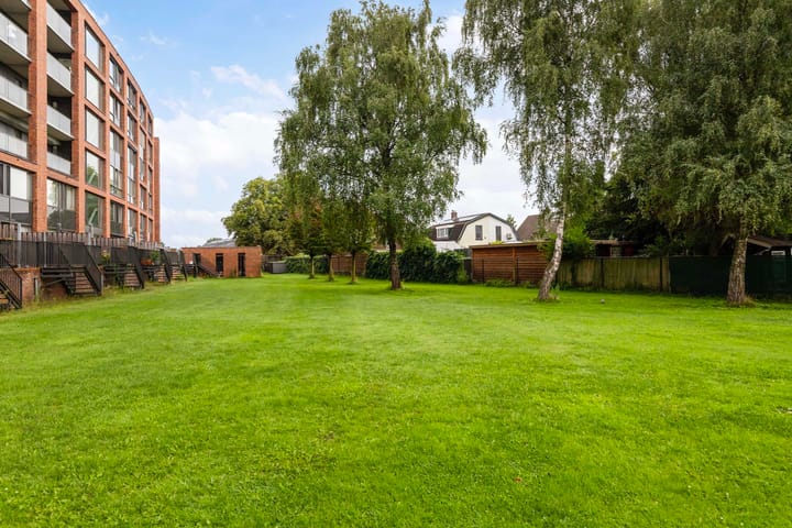 Foto 28 van Burgemeester Jhr. Quarles van Uffordlaan 475