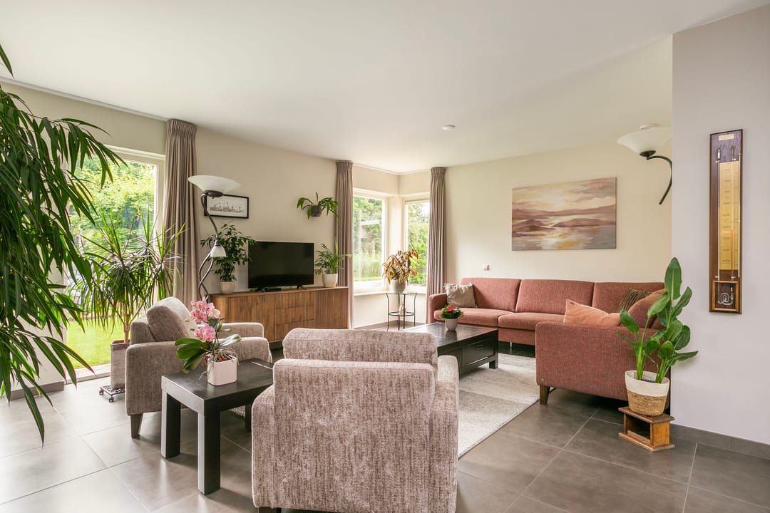 Foto 8 van Plettenburg 1-B