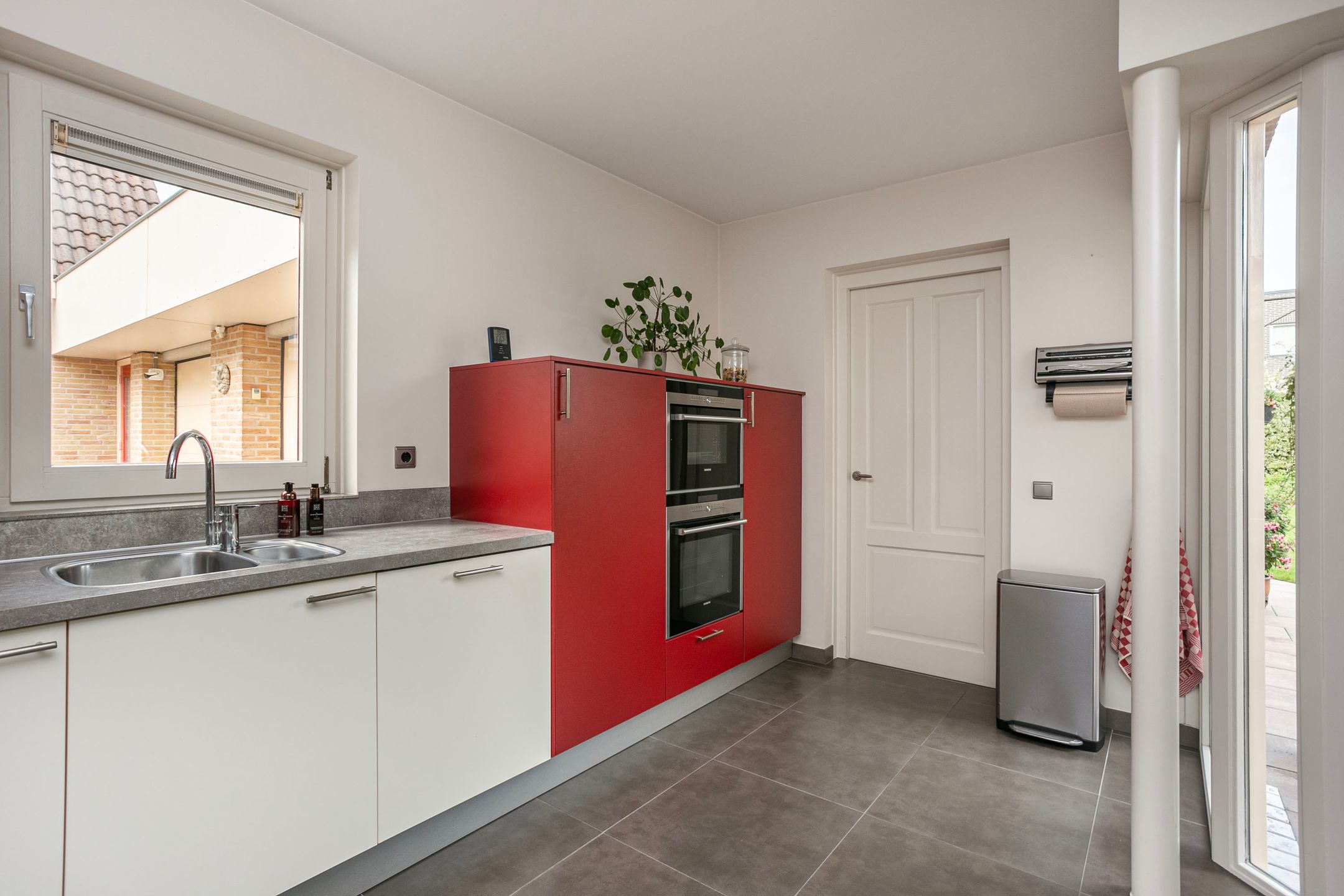 Foto 18 van Plettenburg 1-B