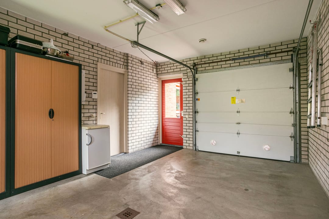 Foto 28 van Plettenburg 1-B