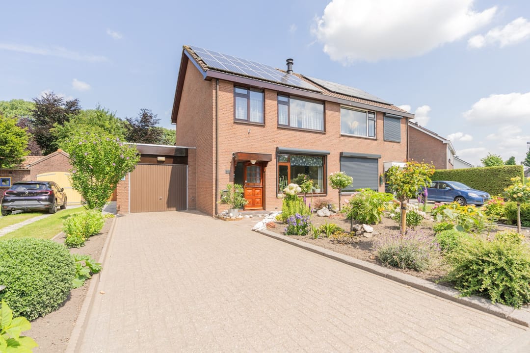 Foto 1 van Schoolstraat 68