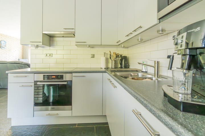 Foto 8 van Schoolstraat 68