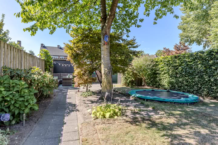 Foto 22 van Burgemeester van Poppelstraat 107