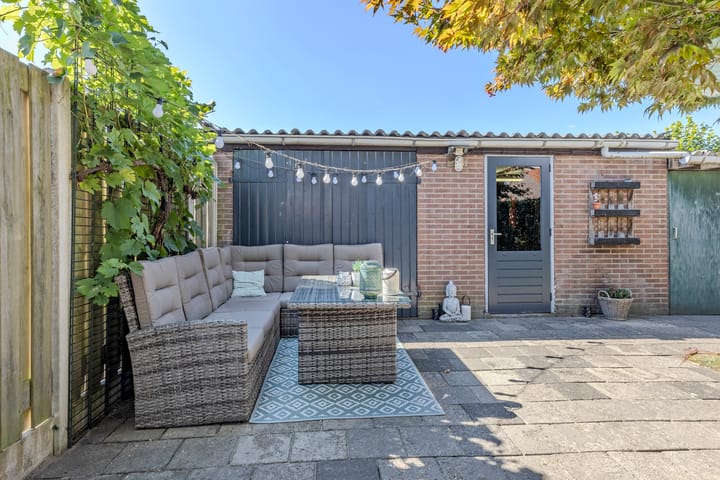 Foto 23 van Burgemeester van Poppelstraat 107