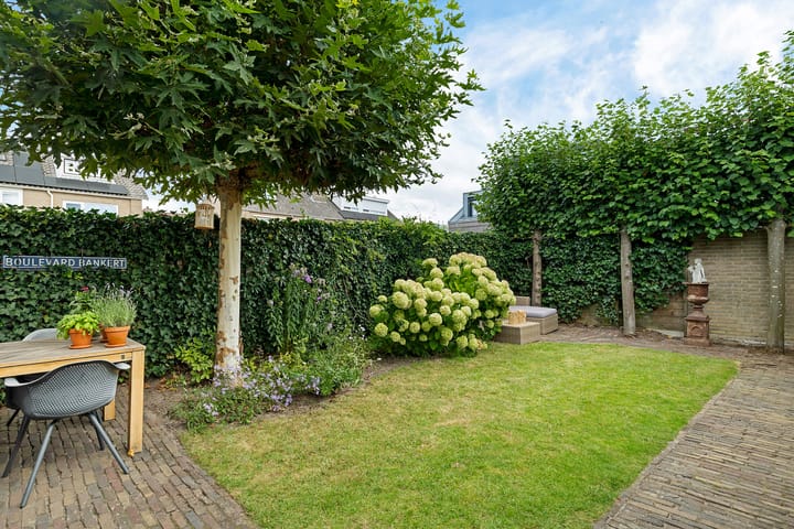 Foto 3 van Carry van Bruggenstraat 10