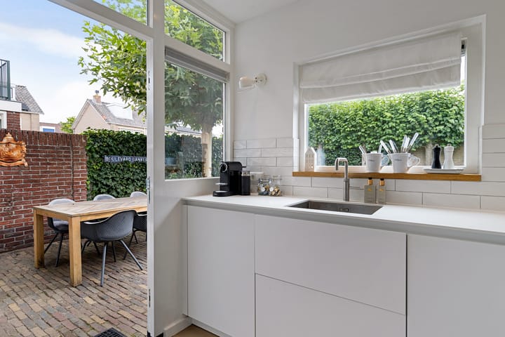 Foto 13 van Carry van Bruggenstraat 10