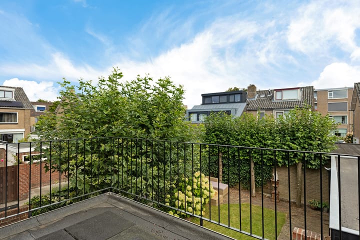 Foto 29 van Carry van Bruggenstraat 10