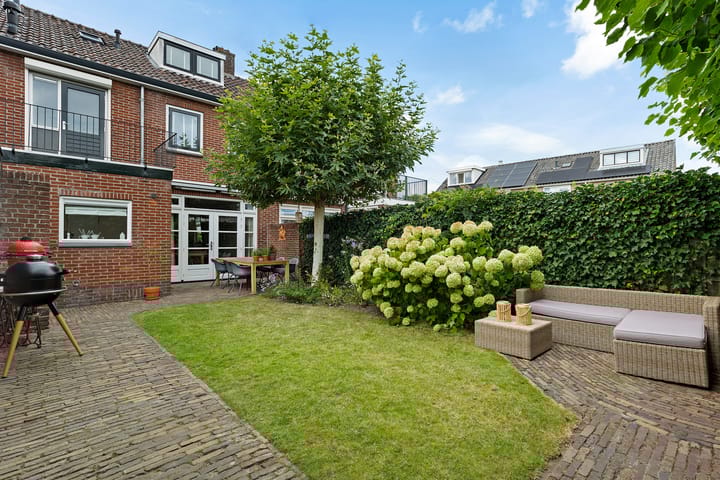 Foto 30 van Carry van Bruggenstraat 10