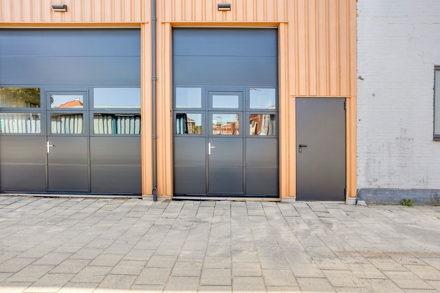 Bekijk foto 3 van Burg. van Roijstraat 10