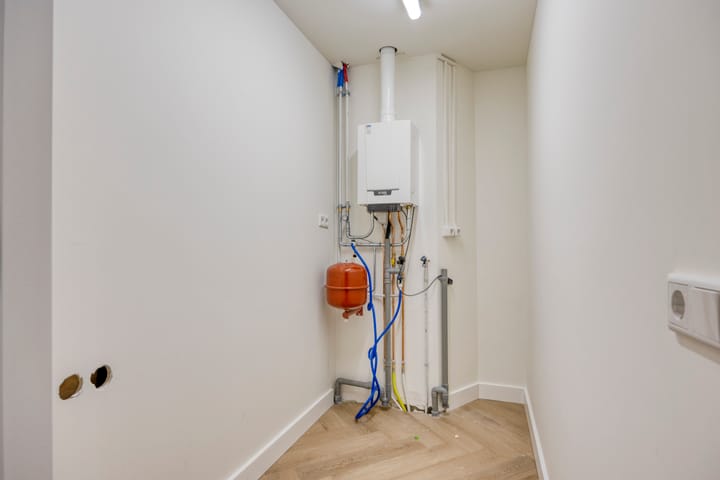 Photo 28 of Raadhuisstraat 60-A