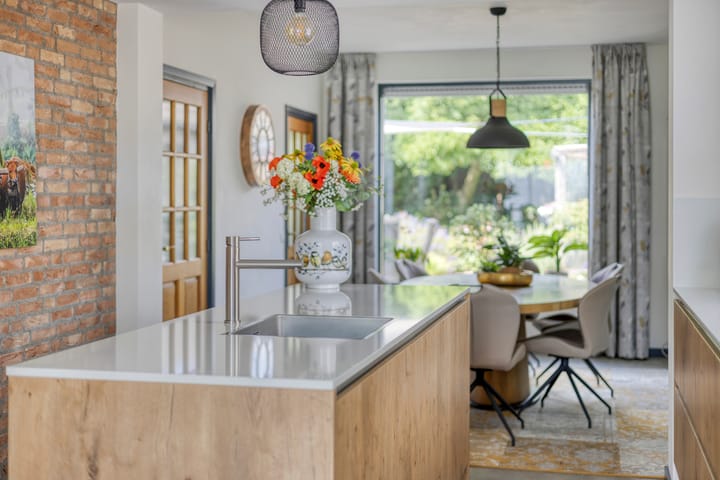 Photo 14 of Dorpstraat 109