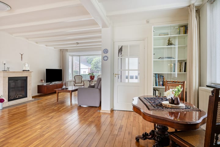 Photo 6 of Comestraat 1