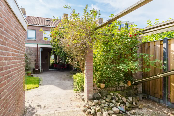 Foto 32 van Harm Nijholtstraat 4