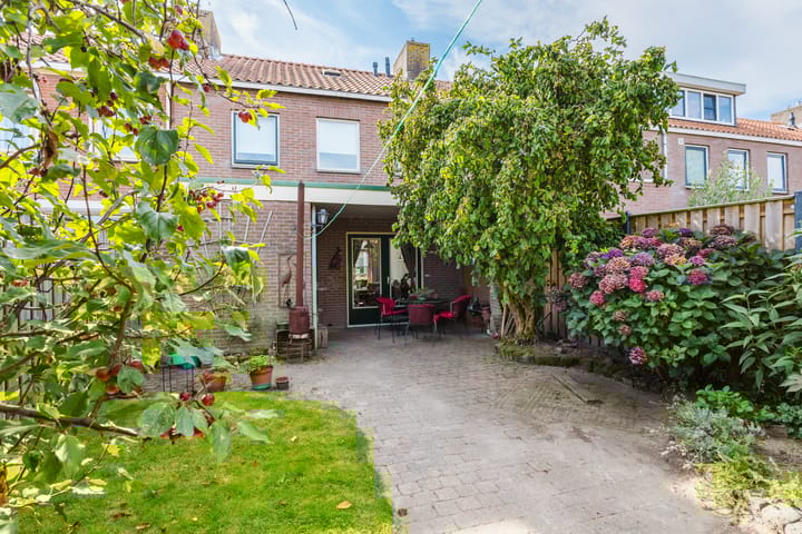 Foto 34 van Harm Nijholtstraat 4