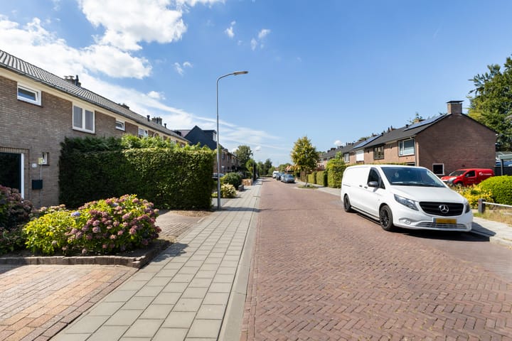 Foto 38 van Schoolstraat 52