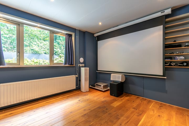 Photo 57 of van Lyndenlaan 10