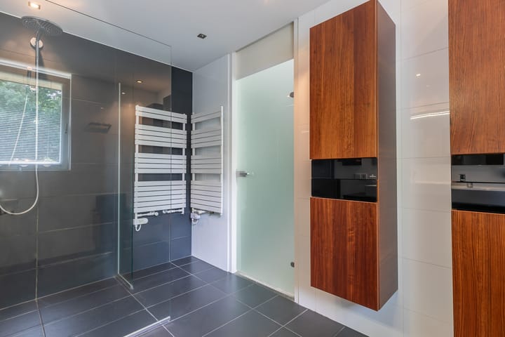 Photo 70 of van Lyndenlaan 10