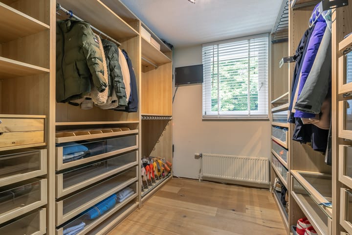 Photo 76 of van Lyndenlaan 10