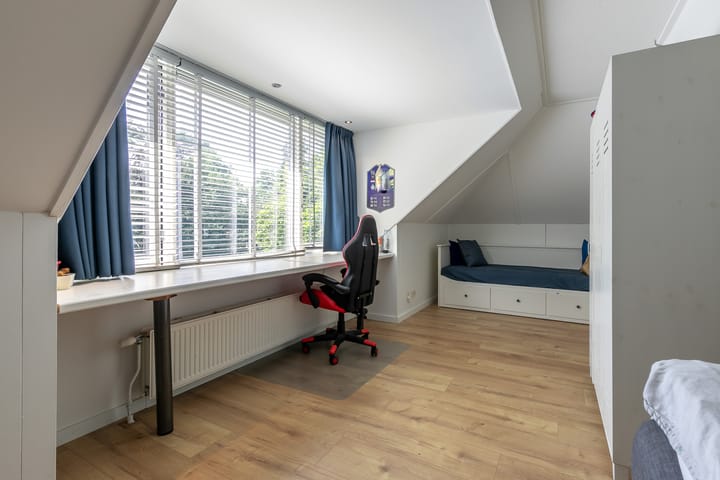 Photo 81 of van Lyndenlaan 10