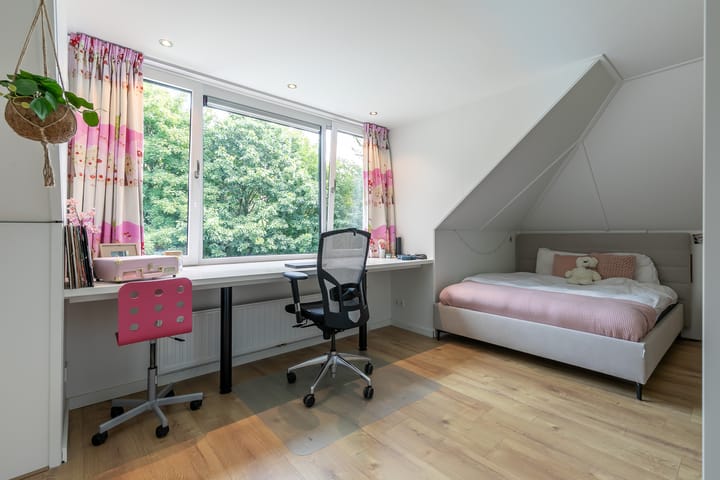 Photo 82 of van Lyndenlaan 10