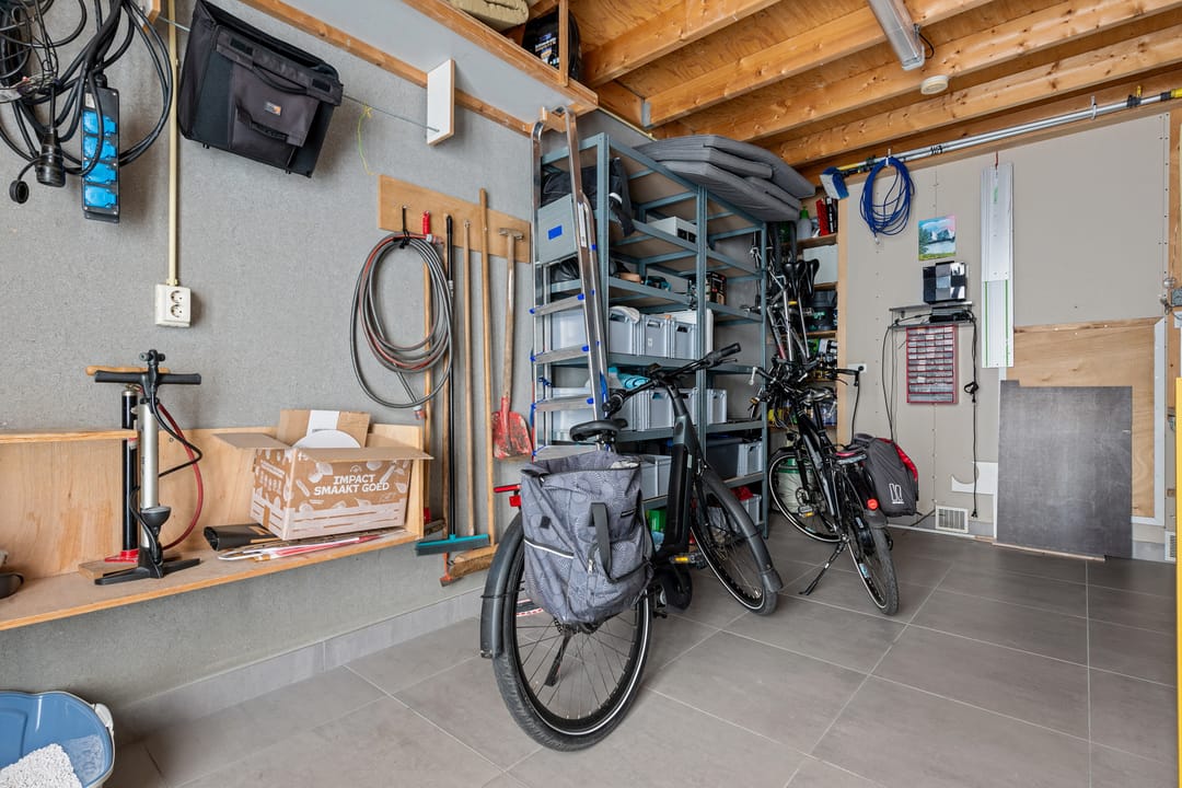 Photo 31 of Dieze 37