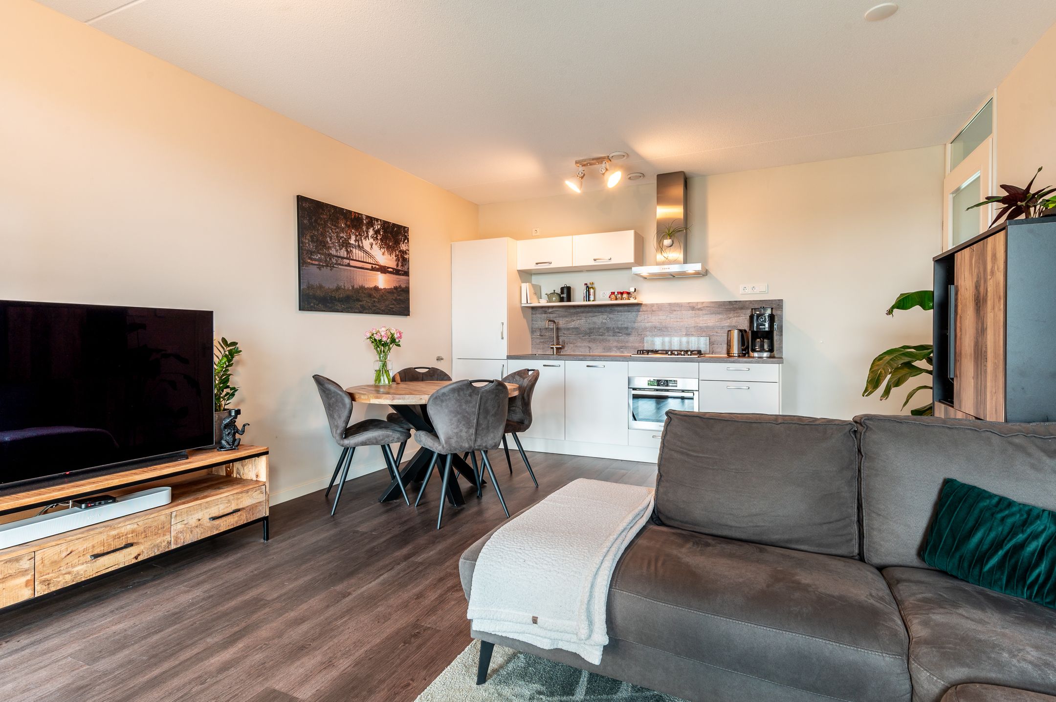 Photo 6 of Tempo Doeloestraat 241