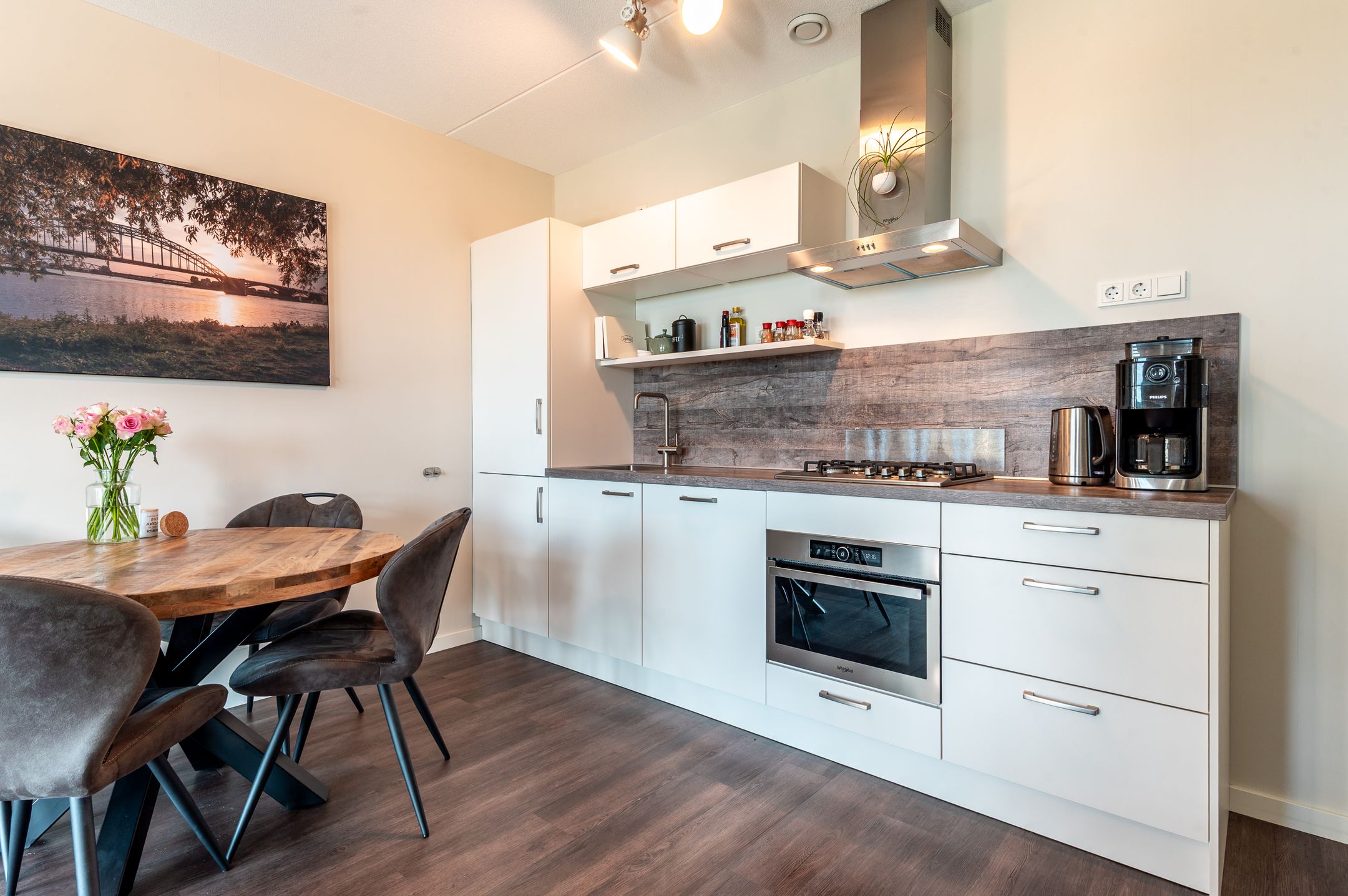 Photo 12 of Tempo Doeloestraat 241