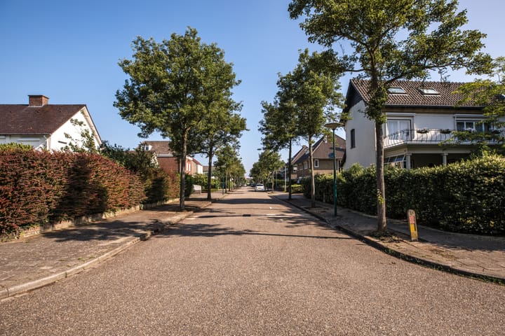 Foto 58 van Bisschop van Hoensbroeckstraat 7