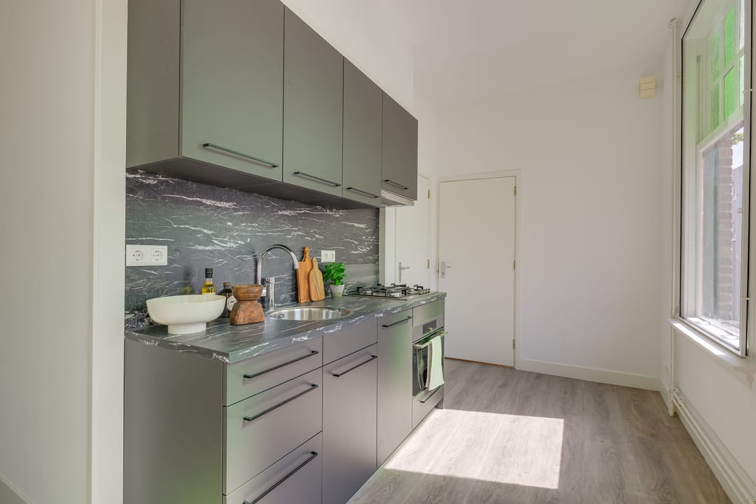 Photo 7 of Van der Werfstraat 34-E