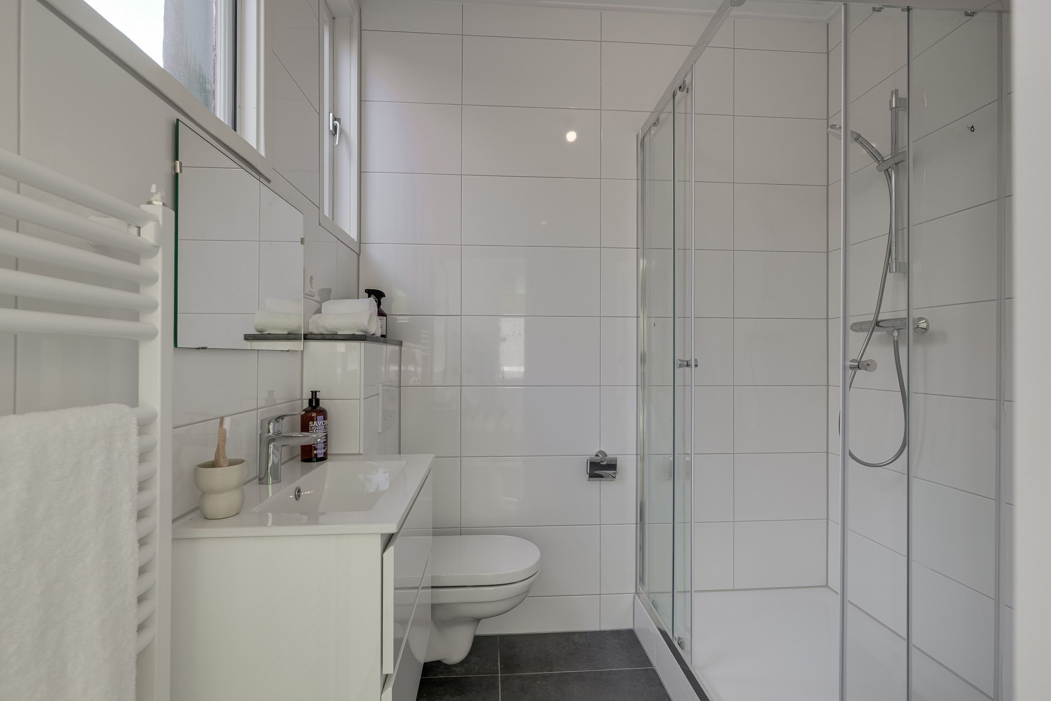 Photo 12 of Van der Werfstraat 34-E