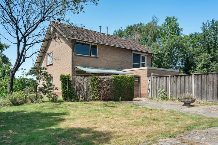 Foto 38 van De Braakweg 2