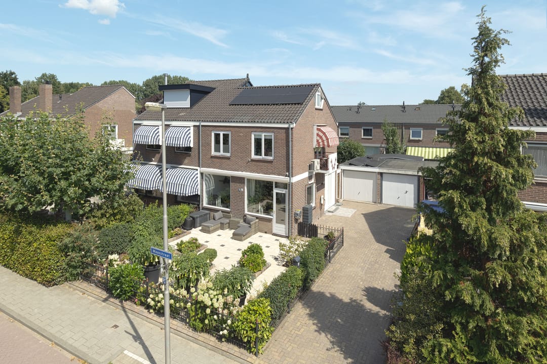 Photo 1 of Maasstraat 19