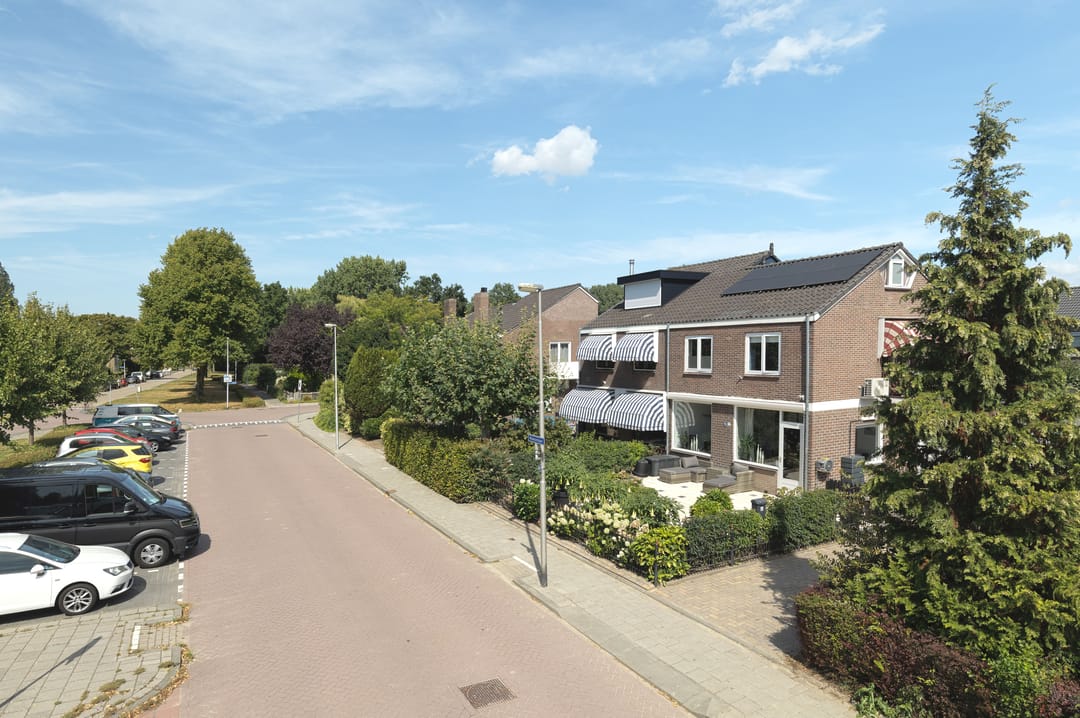 Photo 37 of Maasstraat 19