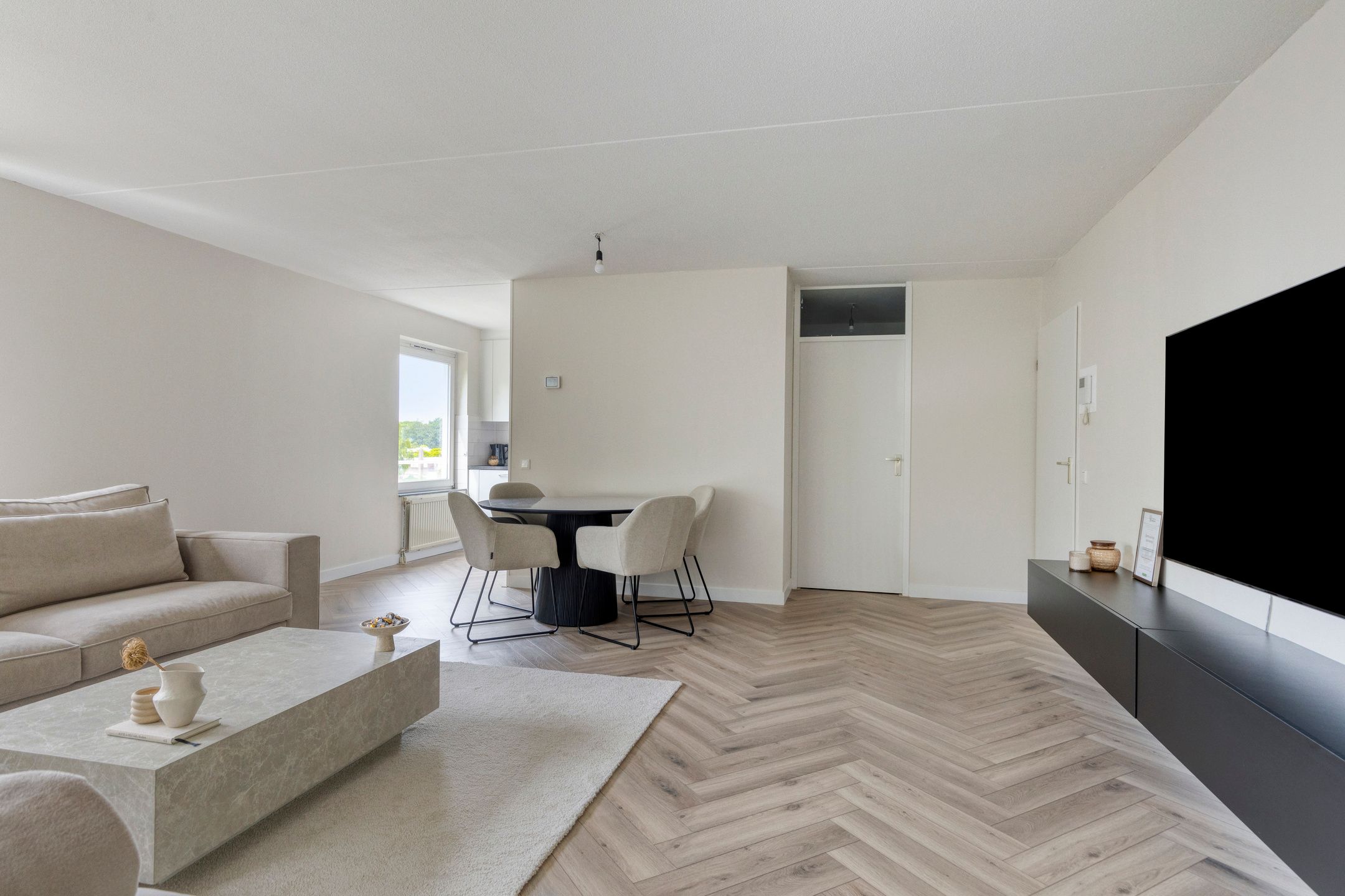 Foto 6 van Henriette Ronnerstraat 124