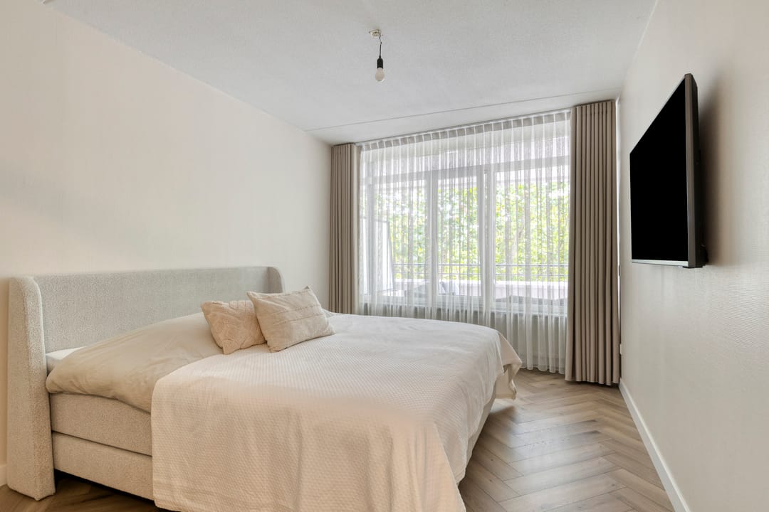 Foto 11 van Henriette Ronnerstraat 124