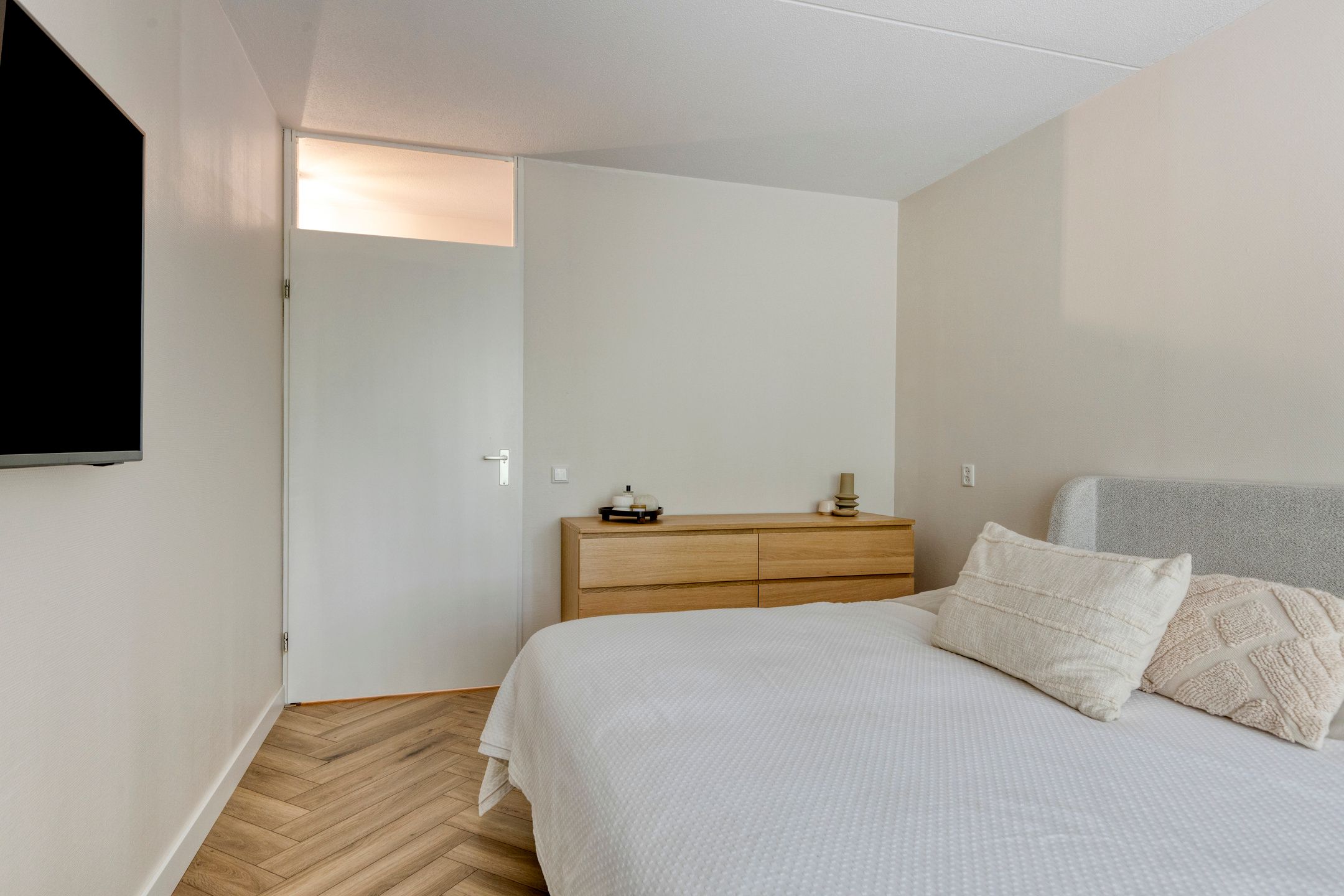 Foto 12 van Henriette Ronnerstraat 124