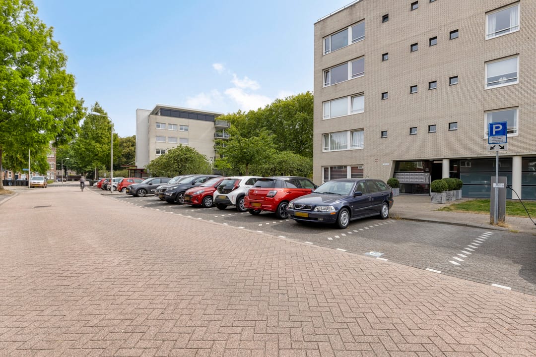 Foto 23 van Henriette Ronnerstraat 124