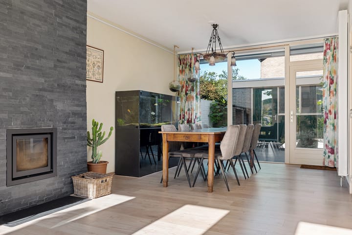 Foto 2 van Lesturgeonstraat 11