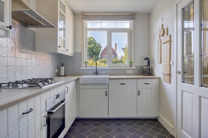 Photo 8 of Wilhelminastraat 19