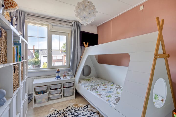 Photo 12 of Wilhelminastraat 19