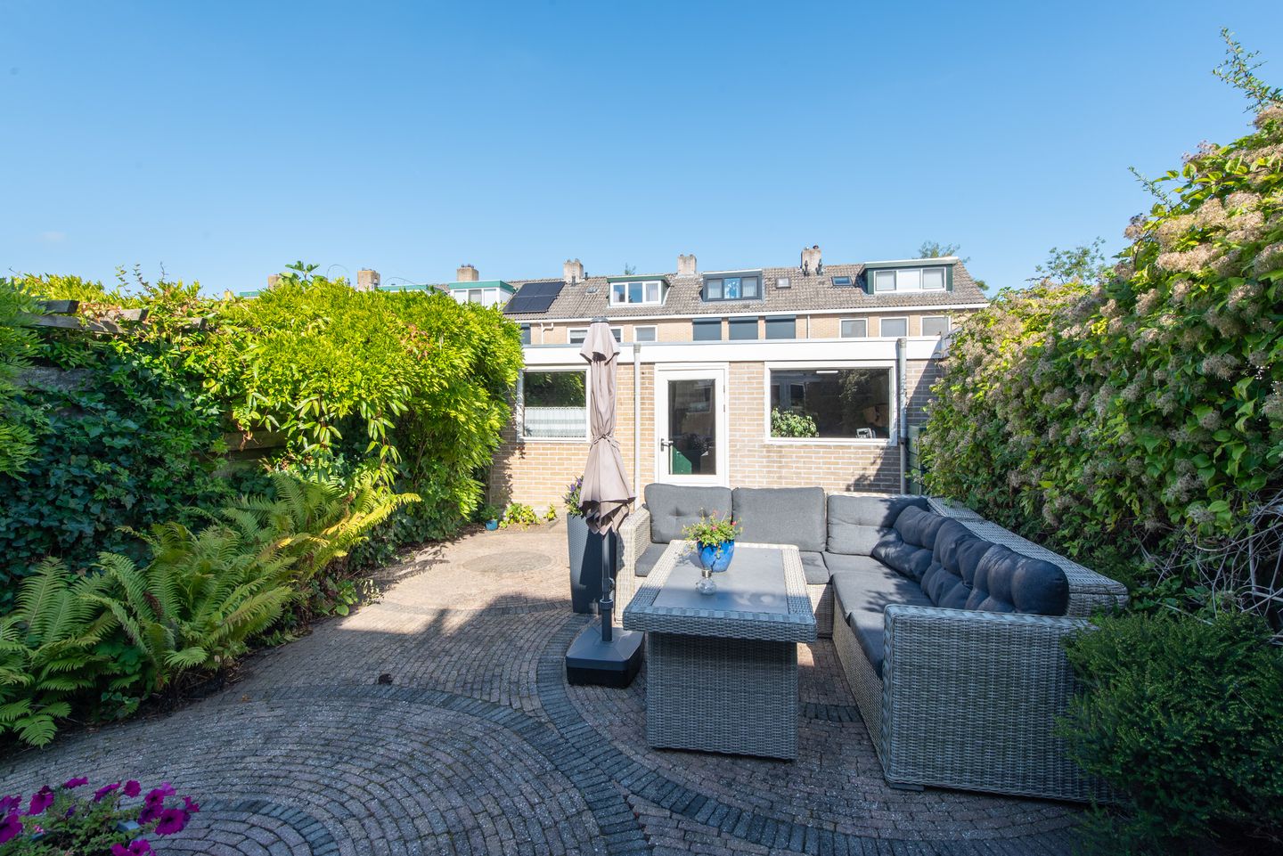 Foto 35 van Elzenlaan 6