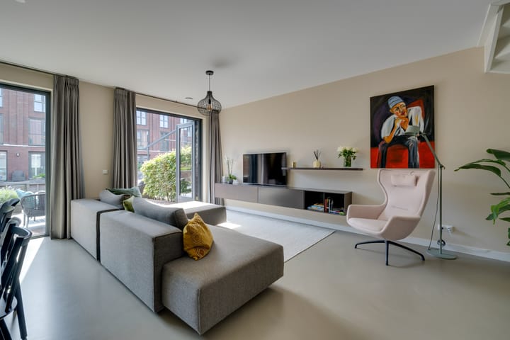 Foto 2 van Thalassa 17