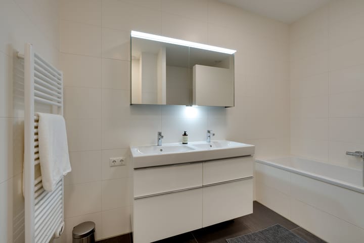 Foto 52 van Thalassa 17