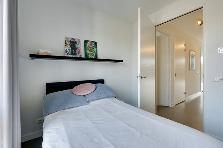 Foto 66 van Thalassa 17