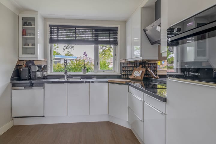 Foto 9 van Hermelijnweide 18