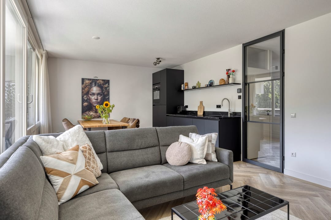 Foto 11 van Louvre 152